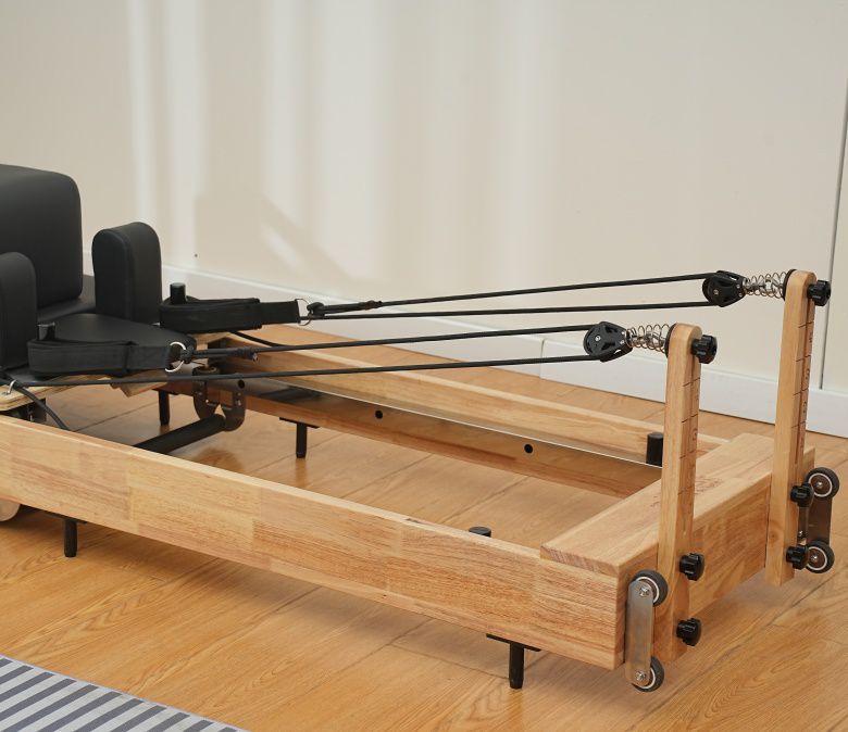 Foldable Reformer with Iron Leg