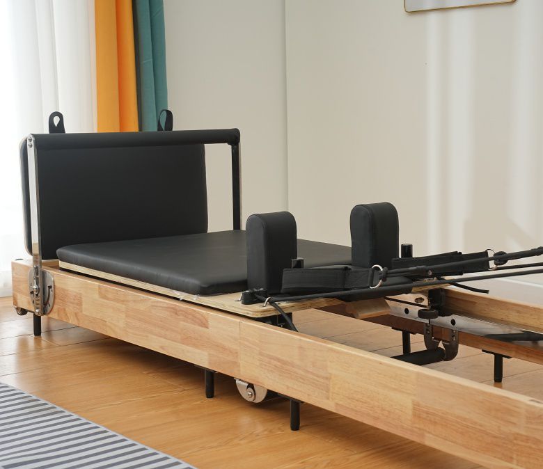 Foldable Reformer with Iron Leg